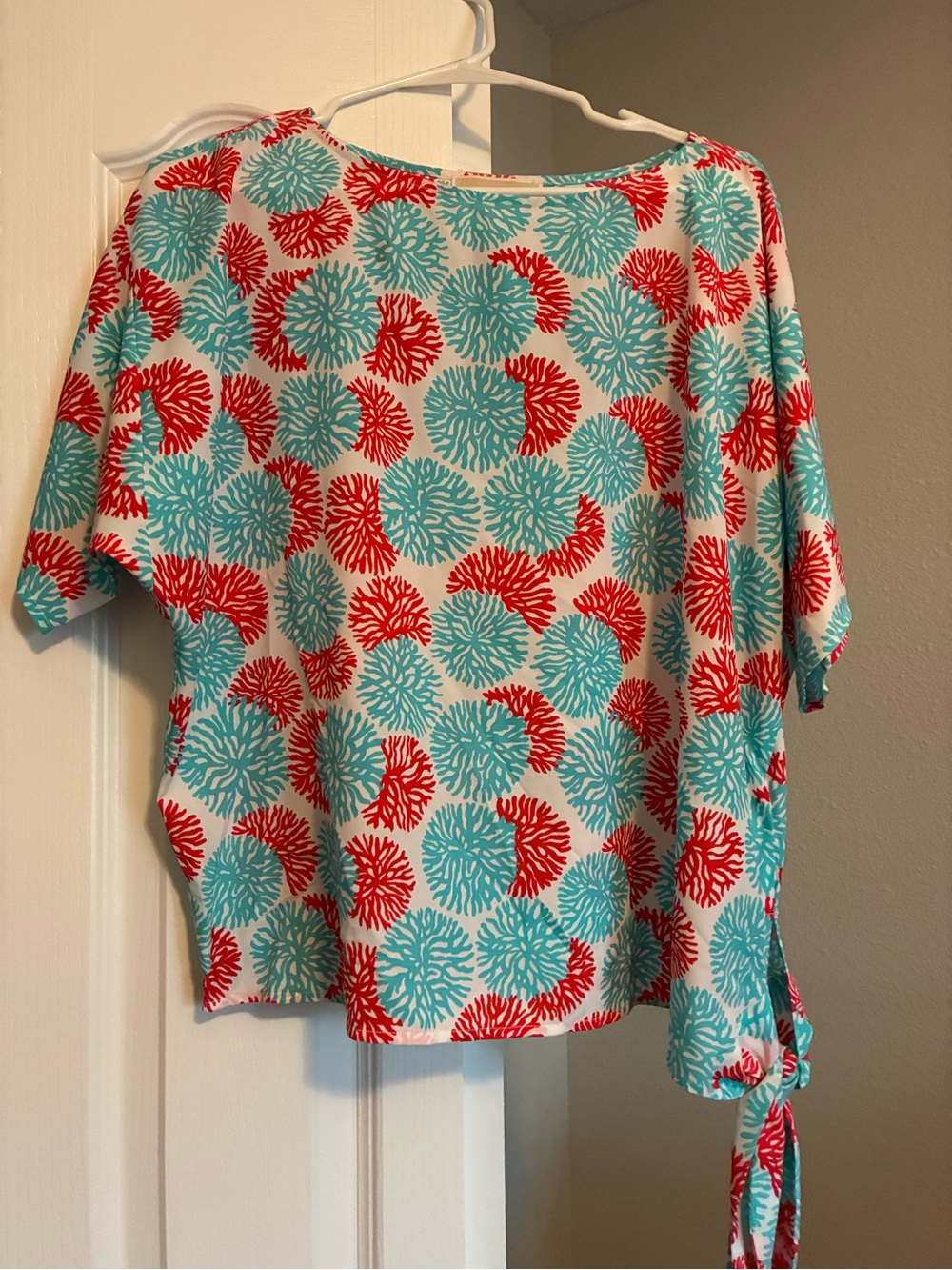 MK Women’s Short Sleeve Tie-Hem Top in Aqua and Orange